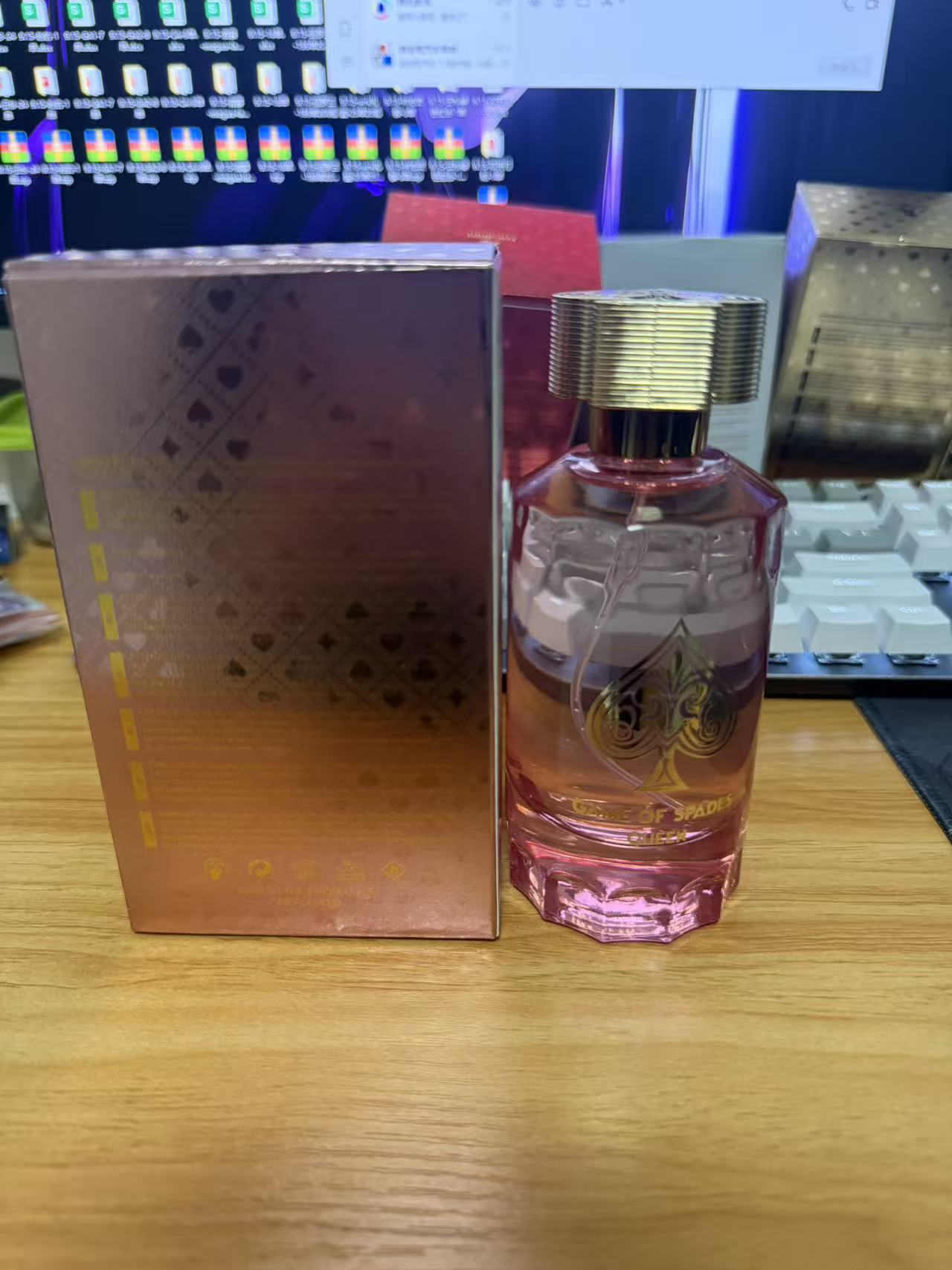 Jo Milano Game Of Spades Queen - огляд і ціна Fragrance Queen Perfume