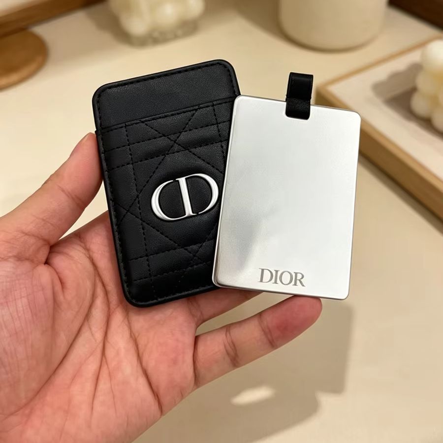 Dior Dior’s Bag Multi-function - огляд і ціна Perfume Fine Fragrance